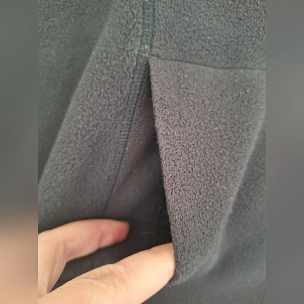 lululemon Women's‎ Black Hoodie with Gray Accents